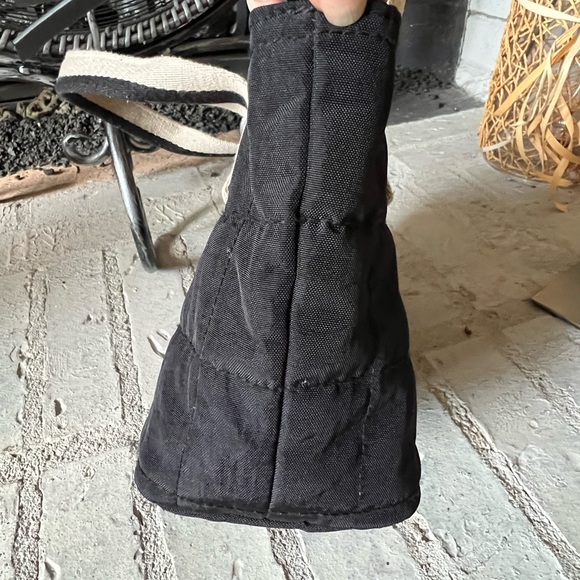 Universal Thread Black Puffer Mini Crossbody Bag 🌼 - Picture 4 of 10